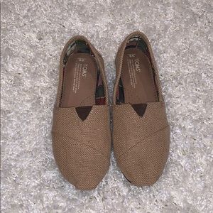 TOMS Classic Burlap shoes